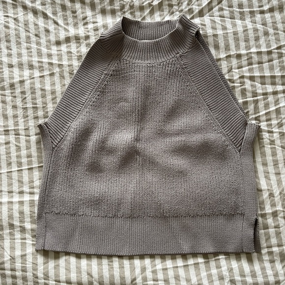 Lot of 2 Wilfred Knit Tanks - Picture 10 of 12